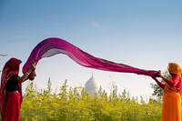 Drying Clothes against the backdrop of the Taj